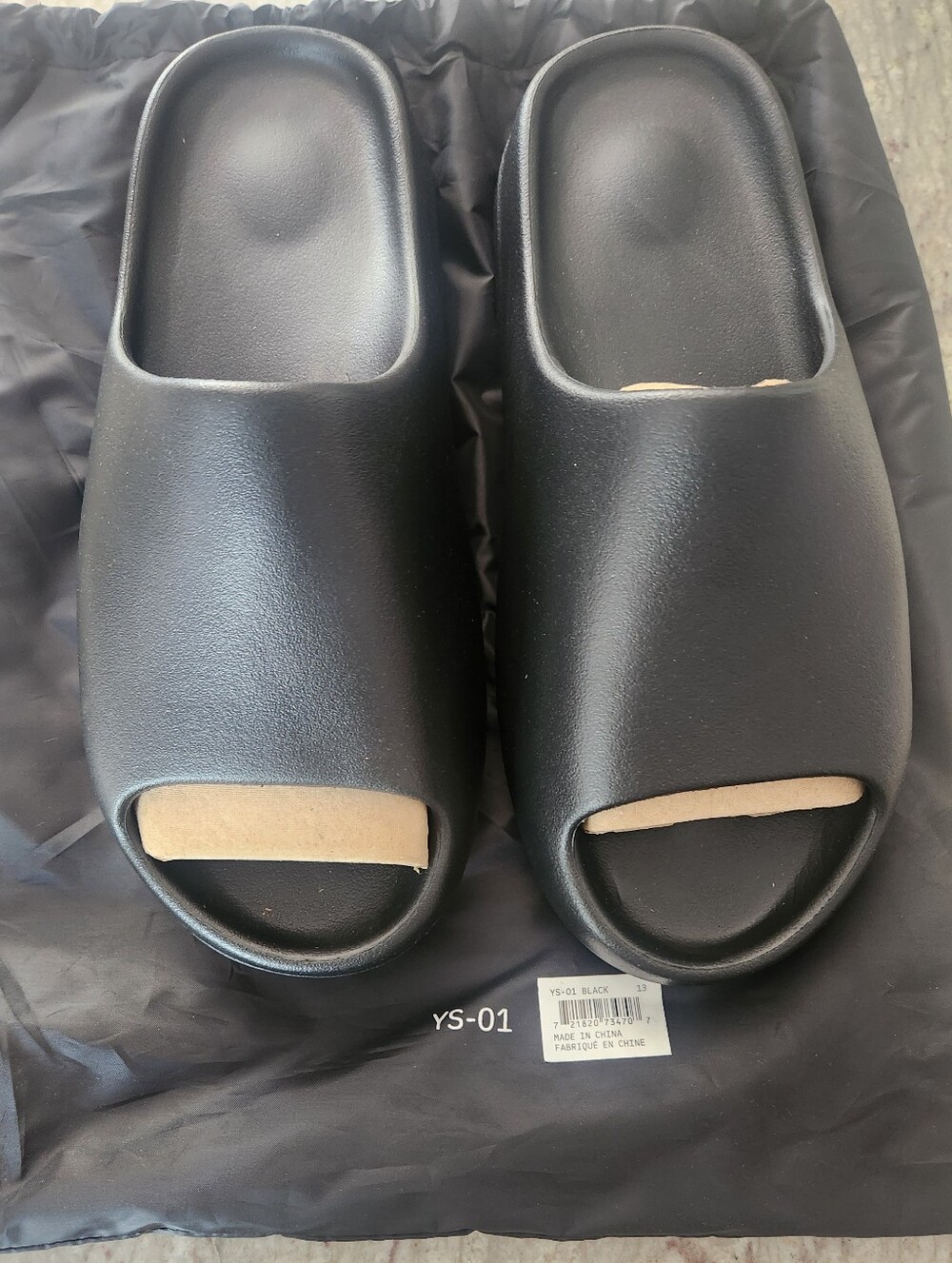 Yeezy YS-01 Slides Black